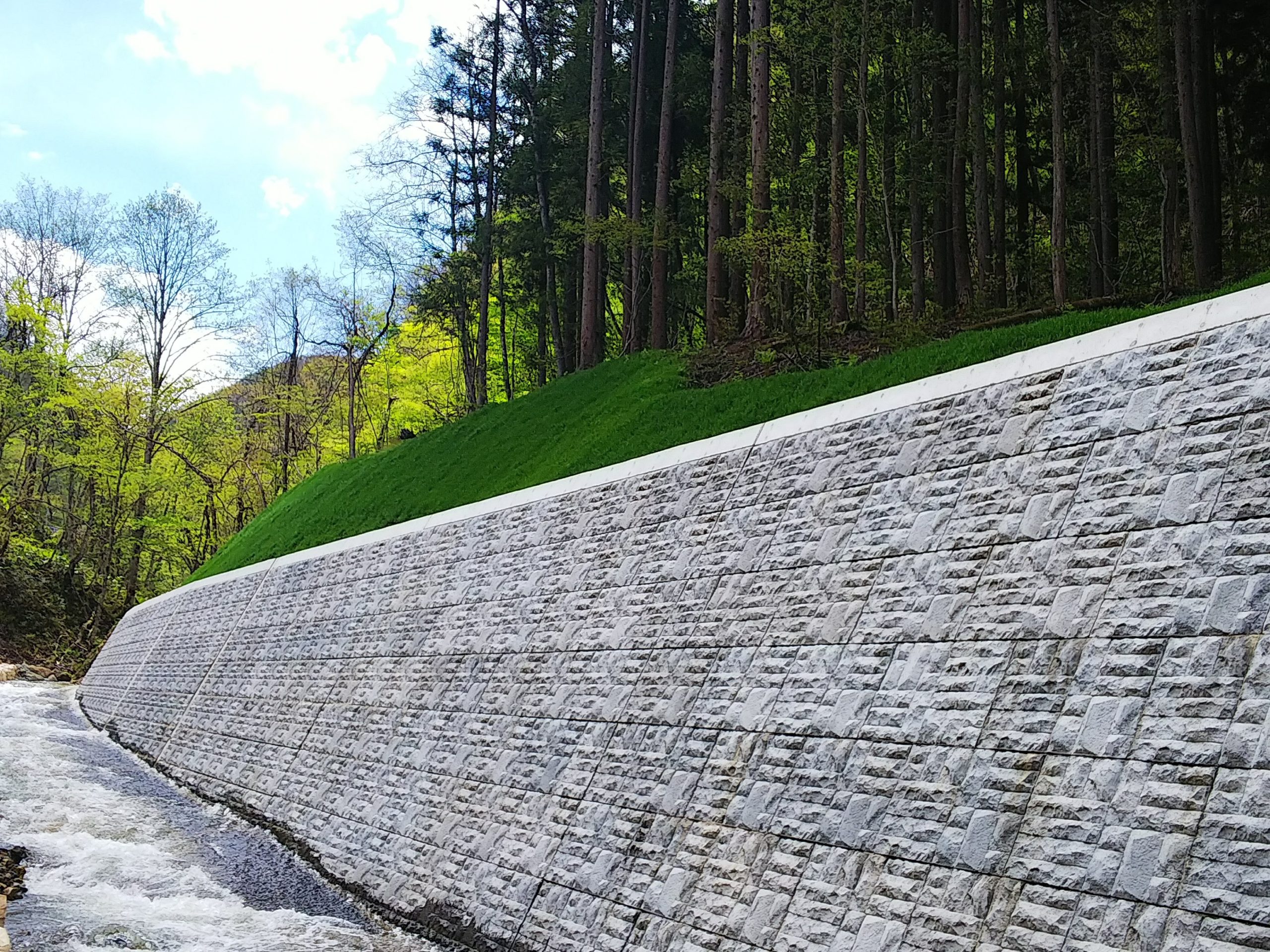 擁壁護岸　大型積ブロックMQS